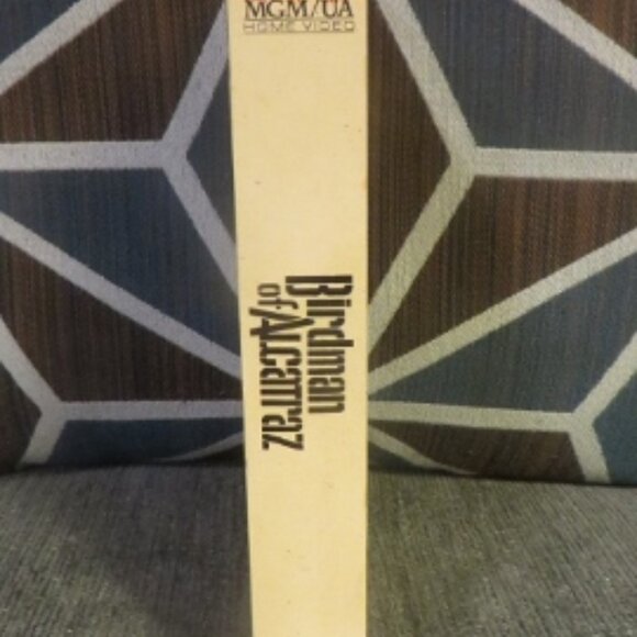 BIRDMAN OF ALCATRAZ - 1962 - VHS (1990 Release) - Picture 3 of 9